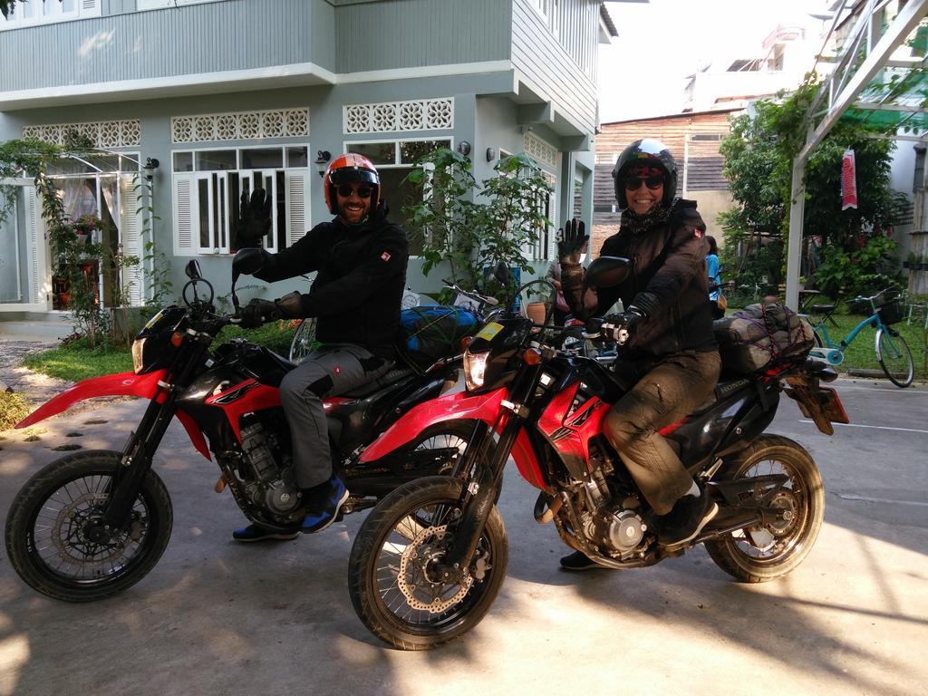 Bed and Breakfast Lada House Lampang Exterior foto