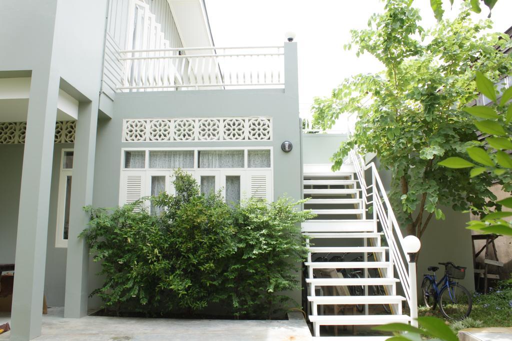 Bed and Breakfast Lada House Lampang Exterior foto