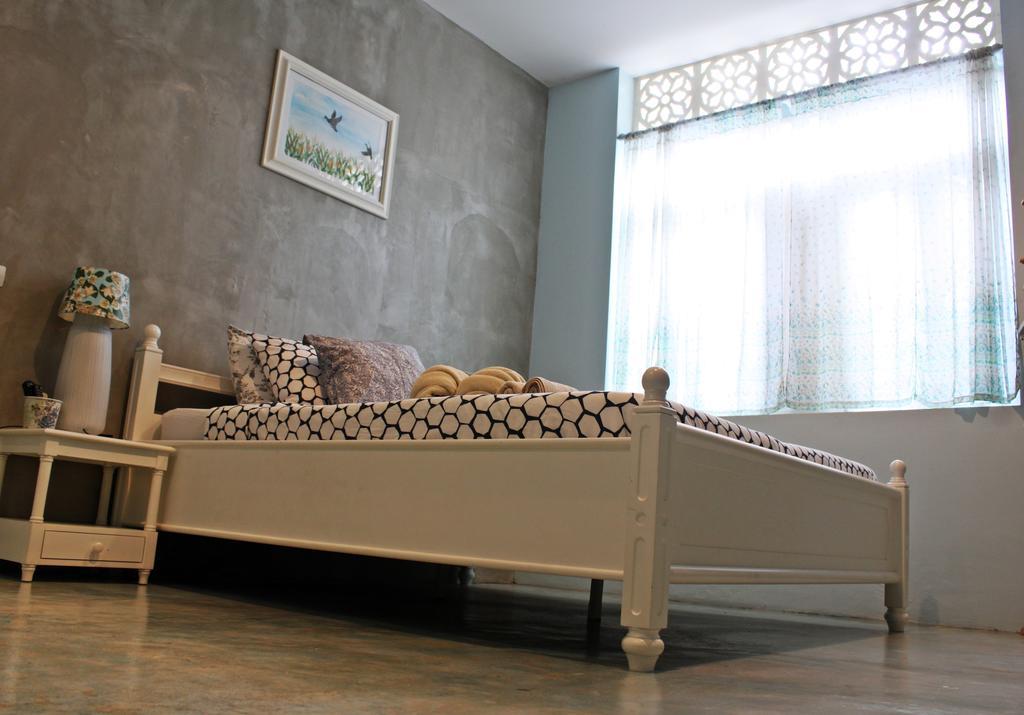 Bed and Breakfast Lada House Lampang Exterior foto