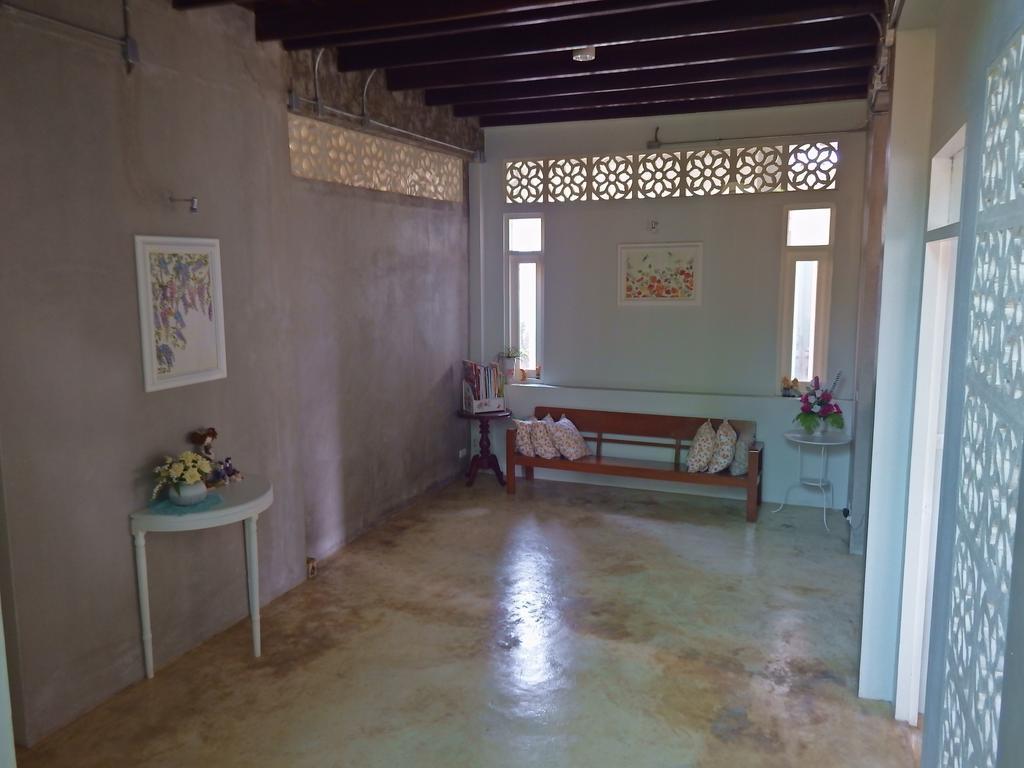 Bed and Breakfast Lada House Lampang Exterior foto