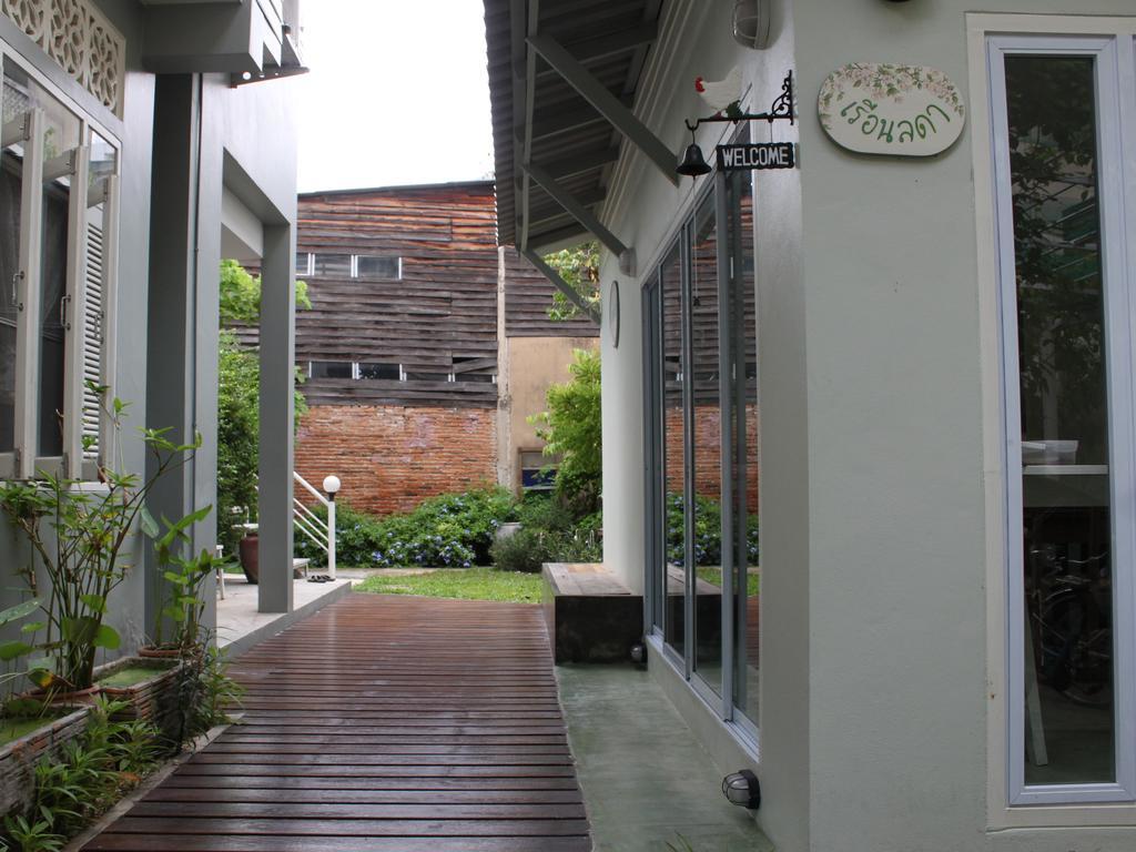 Bed and Breakfast Lada House Lampang Exterior foto